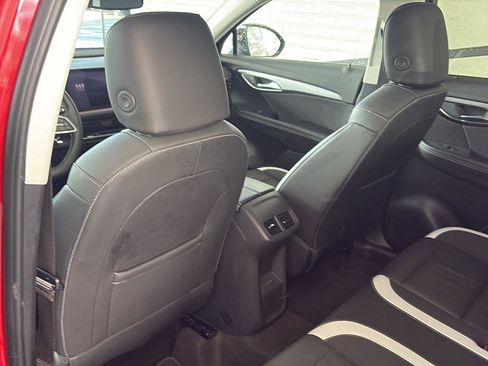 Used 2025 Buick Envision Sport Touring image 11