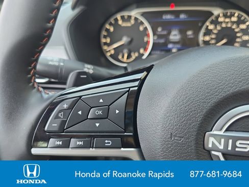 Used 2025 Nissan Altima 2.5 SR FWD image 25