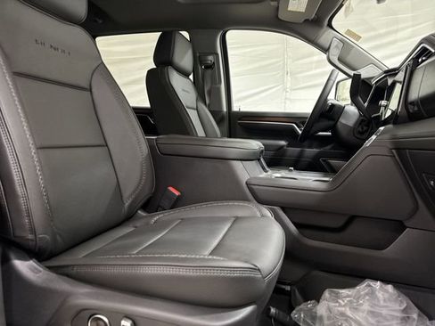 New 2026 GMC Sierra 2500 Denali w/ Denali Reserve Package AWD/4WD image 29