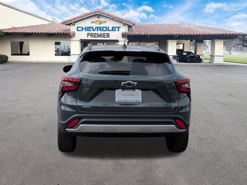 New 2026 Chevrolet Trax LT w/ Driver Confidence Package FWD image 7
