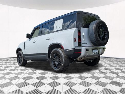 Used 2024 Land Rover Defender 110 S AWD/4WD image 10