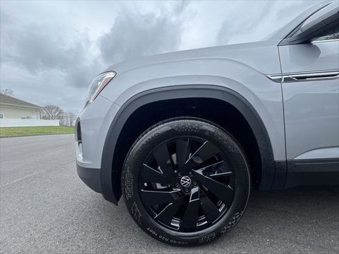 New 2026 Volkswagen Atlas Cross Sport SE AWD/4WD image 10
