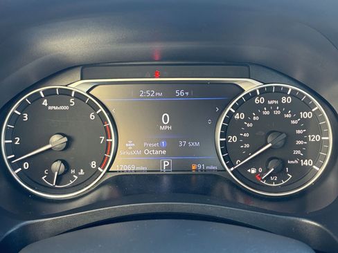 Used 2025 Nissan Altima 2.5 SV image 40