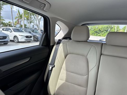 Used 2018 MAZDA CX-5 Touring w/ Preferred Equipment Package FWD image 17