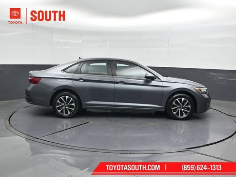 Used 2024 Volkswagen Jetta S FWD image 3