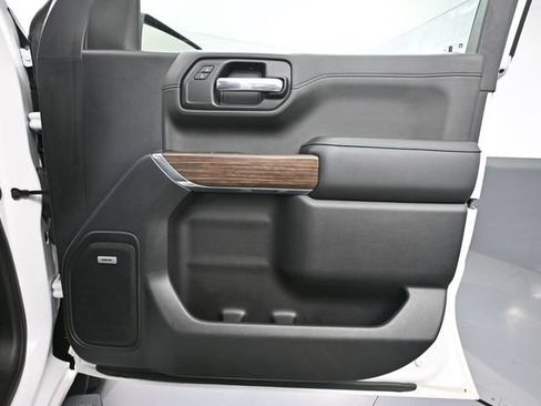 Used 2020 Chevrolet Silverado 1500 High Country AWD/4WD image 45