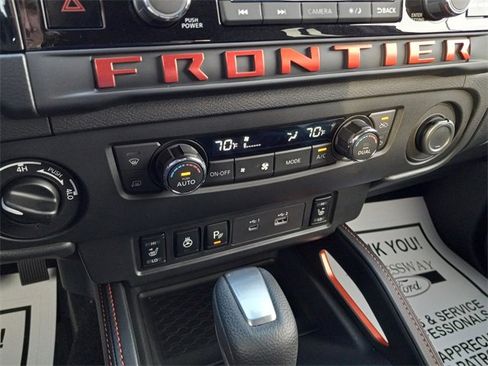 Used 2025 Nissan Frontier PRO-4X w/ Pro Convenience Package image 20