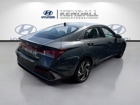New 2026 Hyundai Elantra Limited FWD image 6
