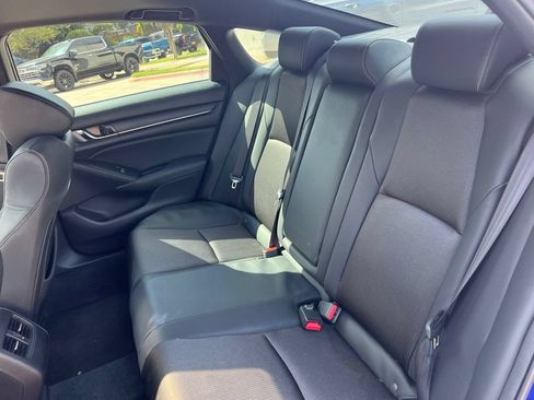Used 2018 Honda Accord Sport image 24