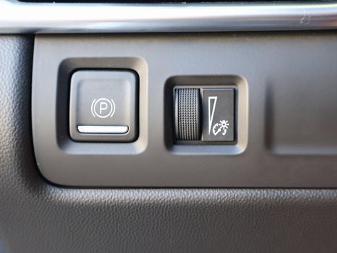 Used 2020 Cadillac XT4 Sport w/ Cold Weather Package image 20