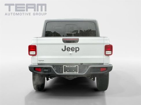 New 2025 Jeep Gladiator Sport image 6