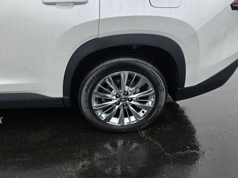 Used 2024 Toyota Grand Highlander Platinum image 4
