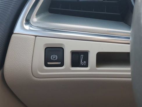 Certified 2023 Cadillac XT5 Premium Luxury w/ LPO, Floor Liner Package AWD/4WD image 13