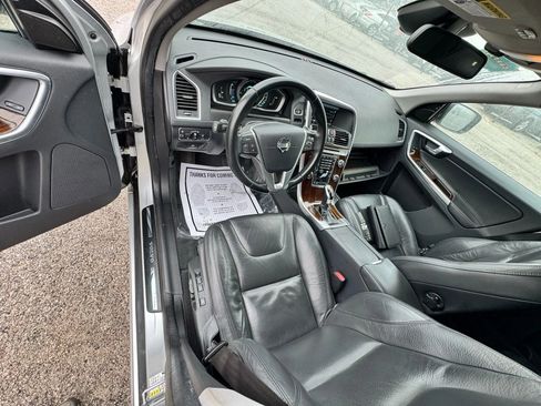 Used 2014 Volvo XC60 T6 image 22