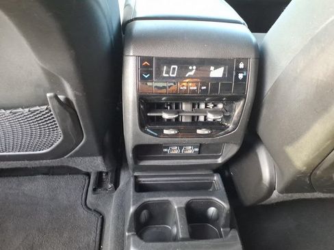 Used 2023 Jeep Grand Cherokee L Laredo AWD/4WD image 10