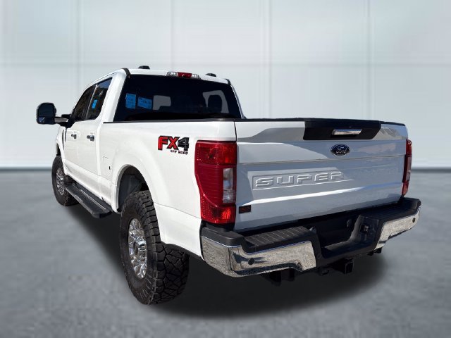 Used 2022 Ford F250 XLT w/ XLT Premium Package AWD/4WD image 2