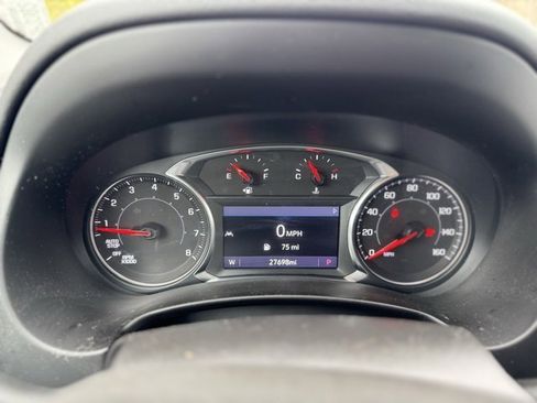 Used 2023 GMC Terrain SLT image 26