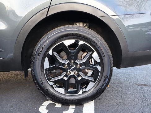 Certified 2025 Kia Sorento S image 11