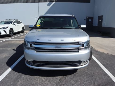 Used 2019 Ford Flex Limited FWD image 3