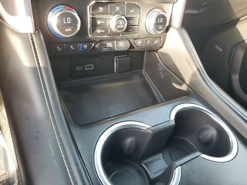 Used 2023 GMC Yukon XL SLT RWD image 23