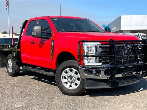Used 2024 Ford F250 XLT w/ FX4 Off-Road Package image 11