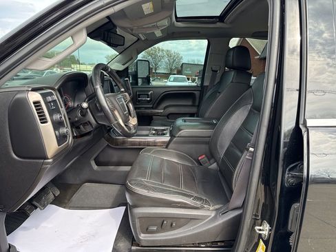 Used 2016 GMC Sierra 2500 Denali w/ Duramax Plus Package AWD/4WD image 26