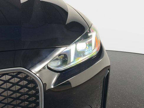 Used 2025 BMW i4 eDrive40 RWD image 10