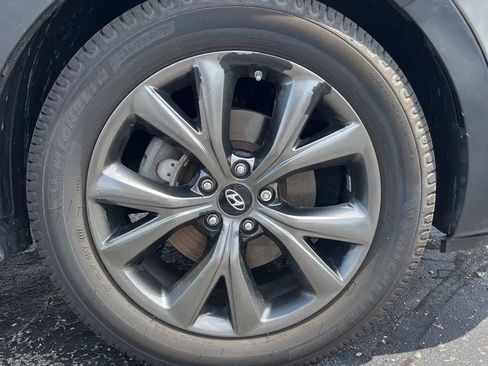 Used 2018 Hyundai Santa Fe Sport w/ 2.0T Ultimate Tech Package 05 AWD/4WD image 20