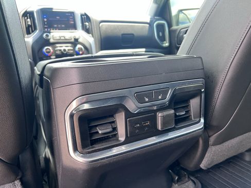 Used 2019 GMC Sierra 1500 SLT RWD image 17