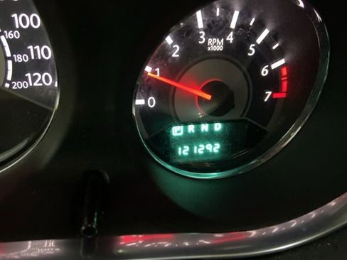 Used 2012 Chrysler 200 Limited w/ Sun/Sound Group FWD image 45