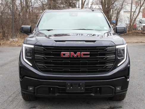Used 2025 GMC Sierra 1500 Elevation image 2