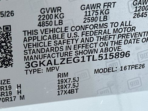 New 2026 GMC Terrain Denali w/ LPO, Floor Liner Package AWD/4WD image 32