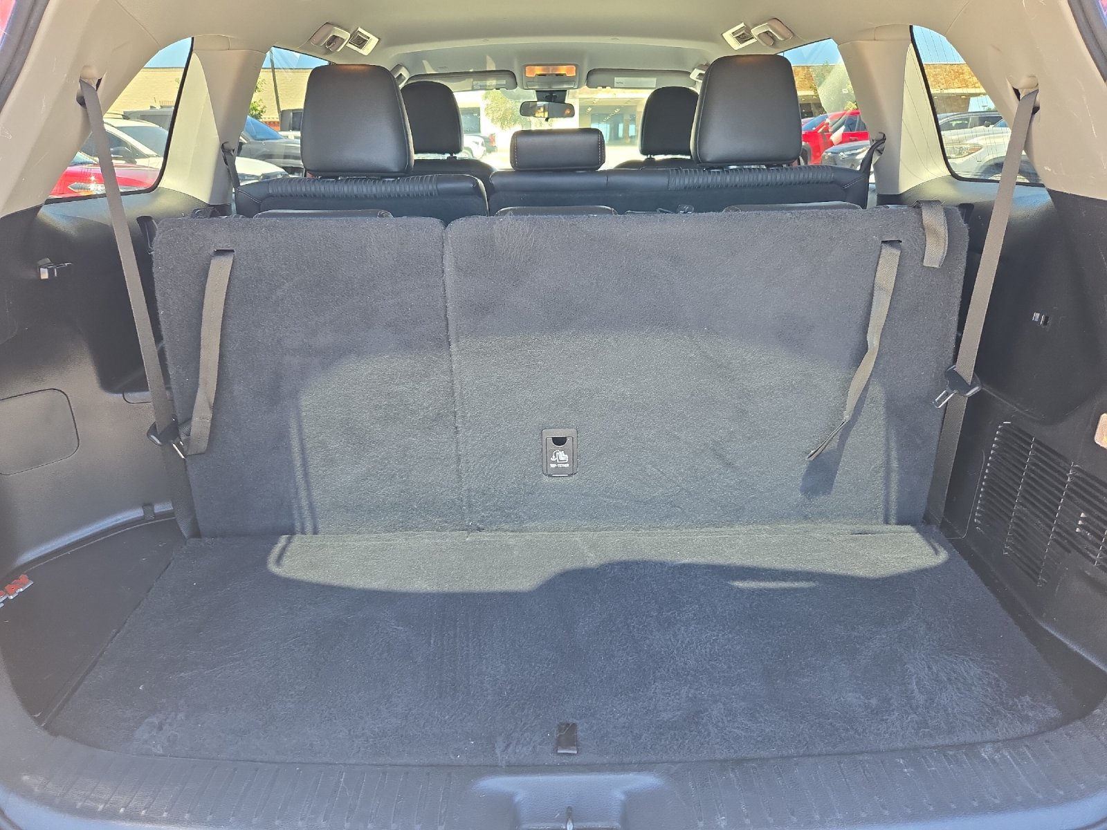 Used 2018 Toyota Highlander Plus FWD image 15