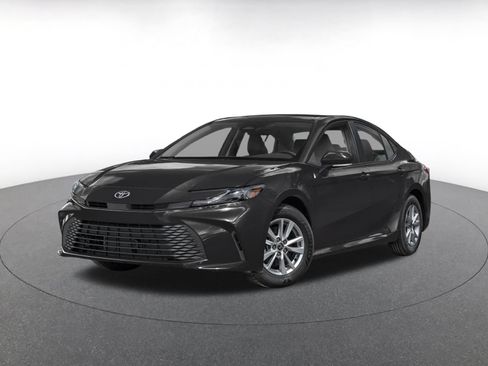 Used 2025 Toyota Camry LE FWD image 3