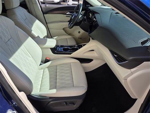 Certified 2023 Buick Envision Avenir image 15