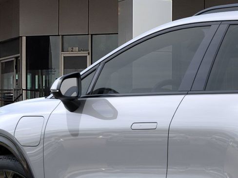 New 2025 Chevrolet Equinox EV RS image 12