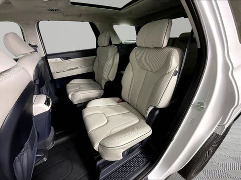 Used 2023 Hyundai Palisade Calligraphy w/ Cargo Package FWD image 22