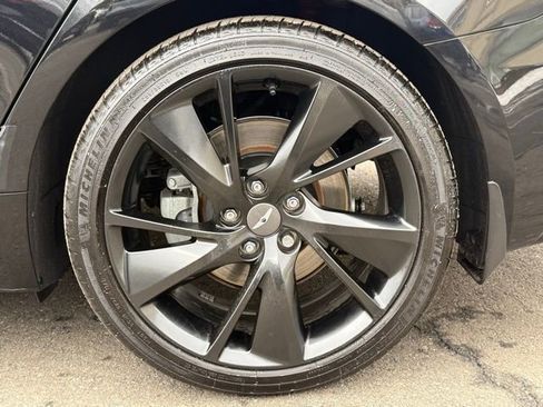 Used 2023 Genesis G70 2.0T w/ Sport Prestige Package image 17