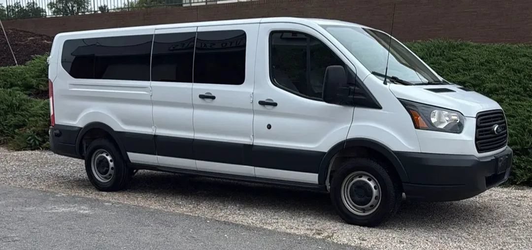 Used 2018 Ford Transit 350 XL RWD image 3