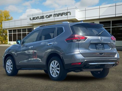 Used 2019 Nissan Rogue SV FWD image 3