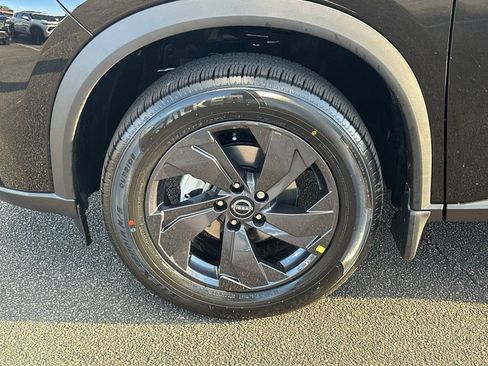 New 2026 Nissan Rogue SV FWD image 11