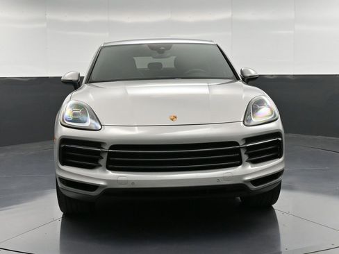 Certified 2023 Porsche Cayenne Platinum Edition image 11