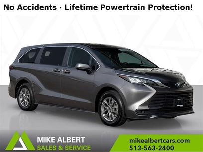 Used 2023 Toyota Sienna LE