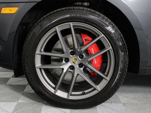 Used 2025 Porsche Macan S image 30