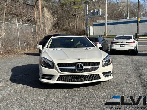 Used 2014 Mercedes-Benz SL 550 image 5