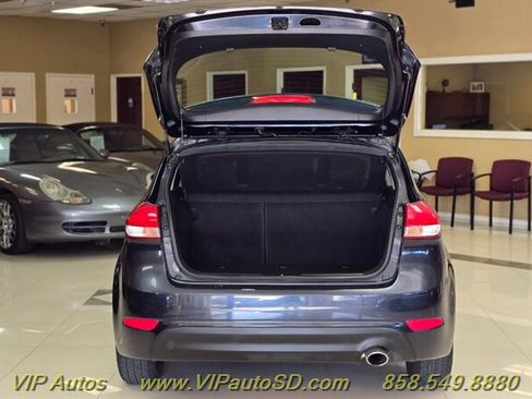 Used 2017 Kia Forte LX image 7