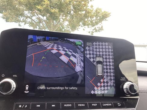 Used 2023 Mitsubishi Outlander SE image 17