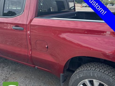 Used 2019 Chevrolet Silverado 1500 Custom w/ Custom Convenience Package AWD/4WD image 15