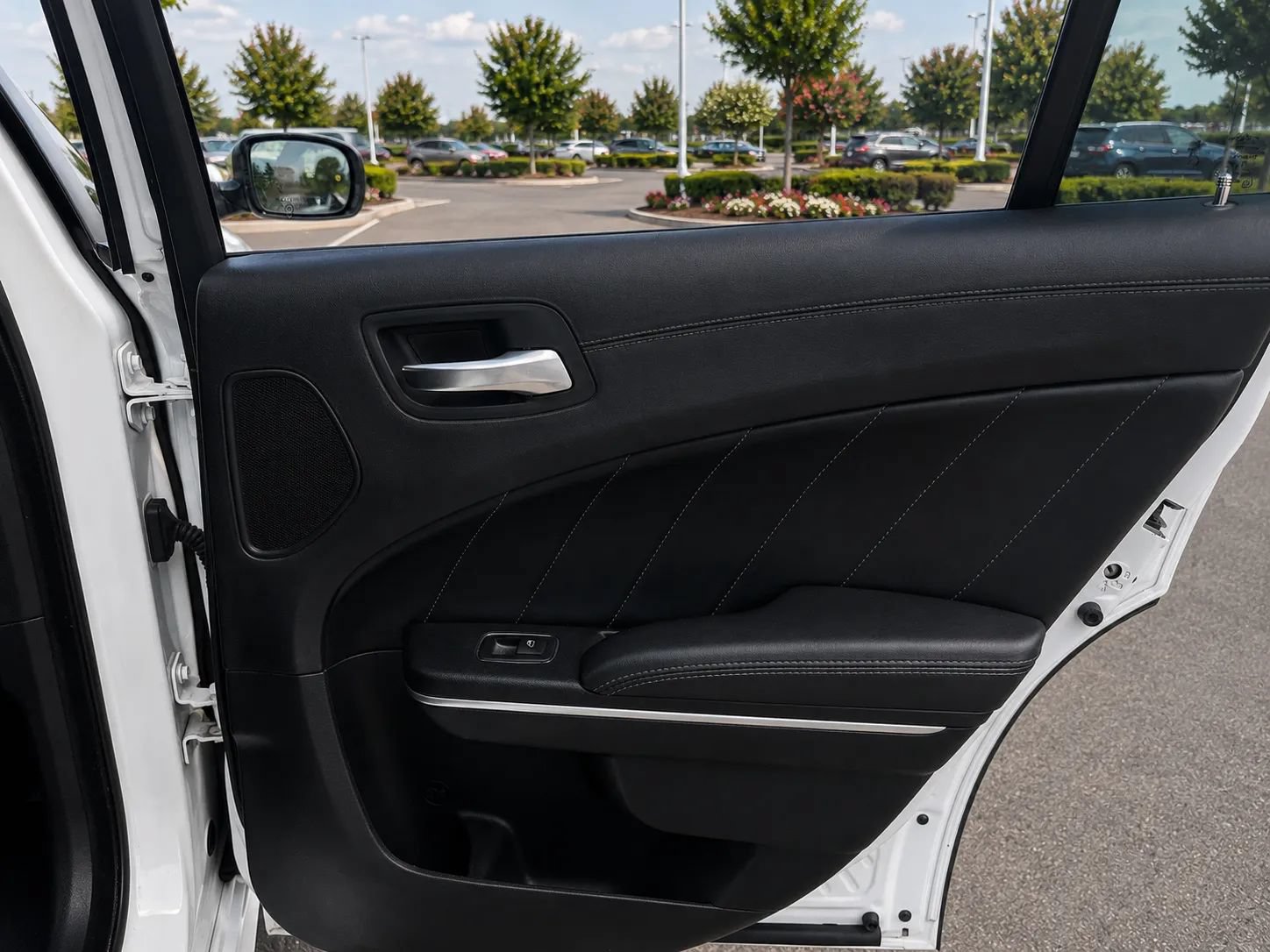 Used 2022 Dodge Charger Scat Pack RWD image 31