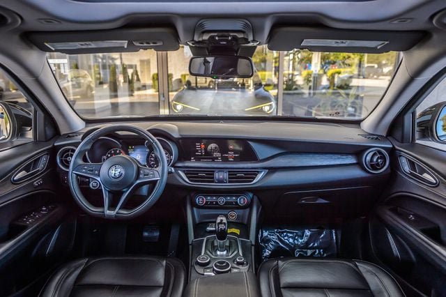 Used 2019 Alfa Romeo Stelvio AWD w/ Nero Edizione image 3